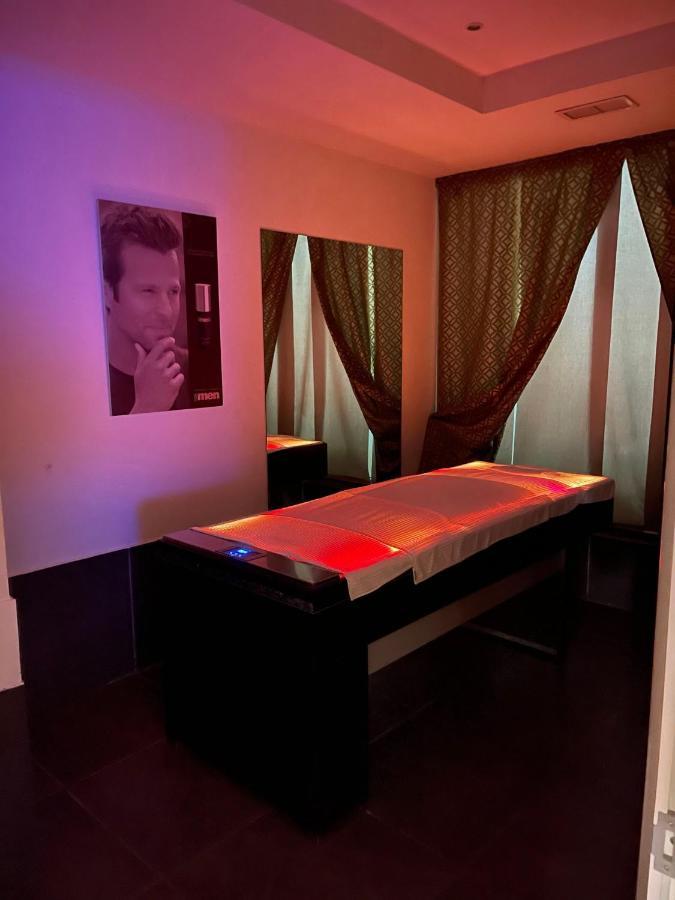 Hotel Oasi Wellness & Spa Riva del Garda Luaran gambar