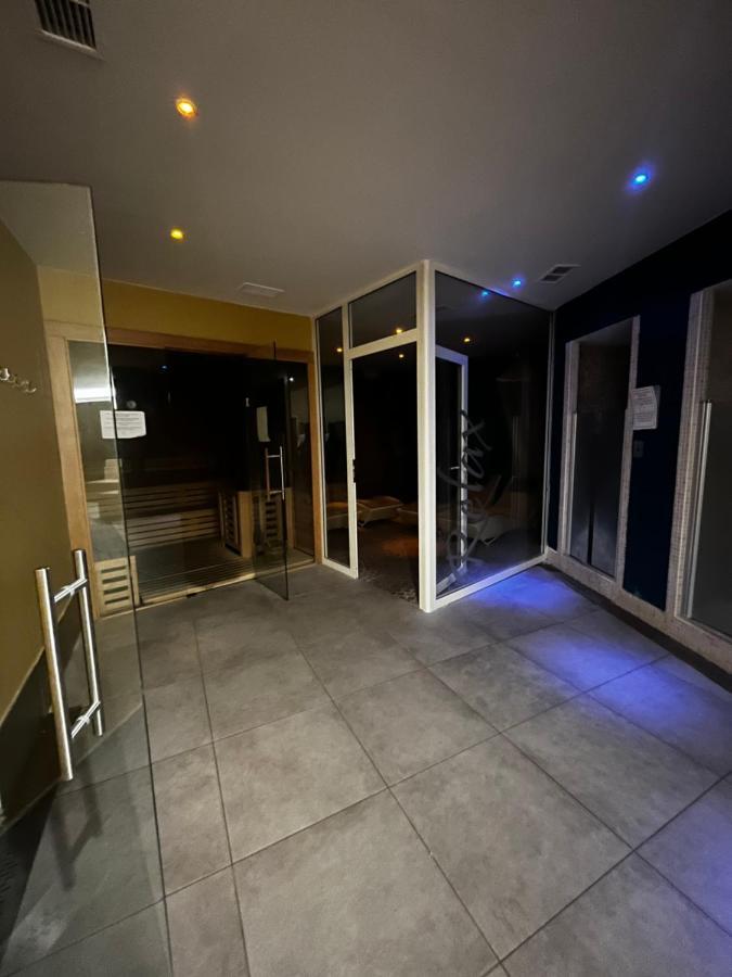 Hotel Oasi Wellness & Spa Riva del Garda Luaran gambar