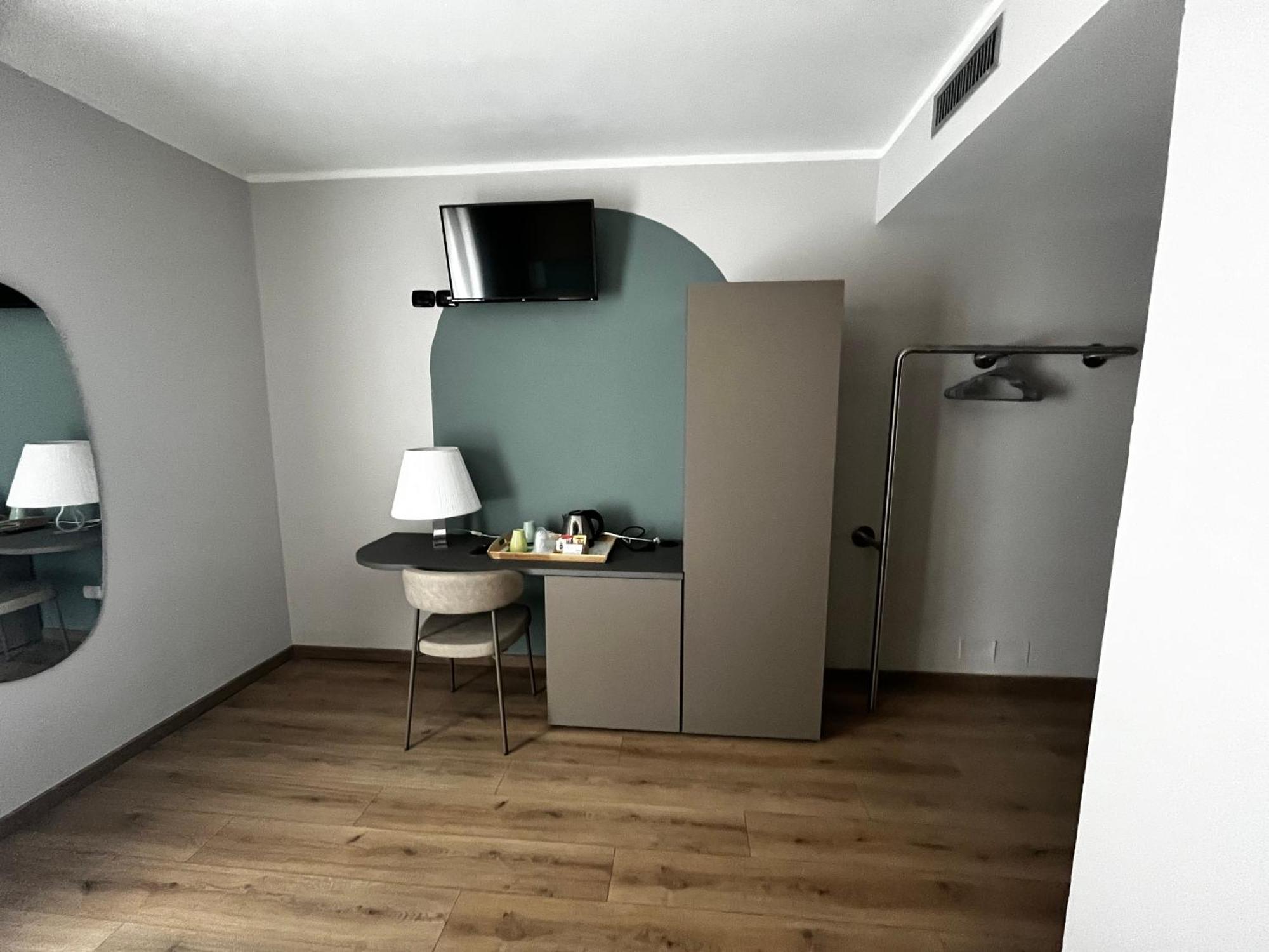 Hotel Oasi Wellness & Spa Riva del Garda Luaran gambar